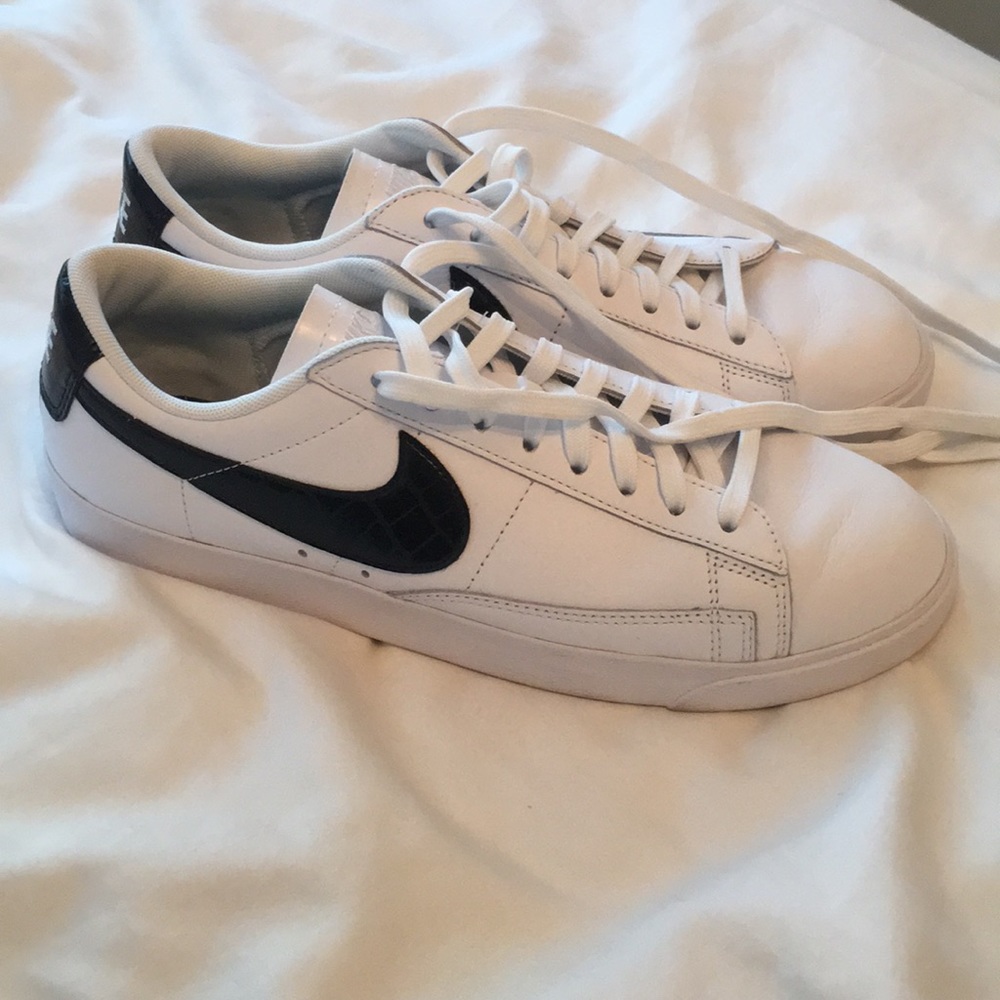 Nike Blazer Low Sneakers